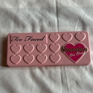 Too Faced Pink Heart Chocolate Bon Bon Palette